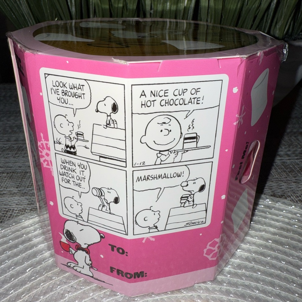 Snoopy's Hot Cocoa Graphic Sleep Pants - Picture 4 of 7
